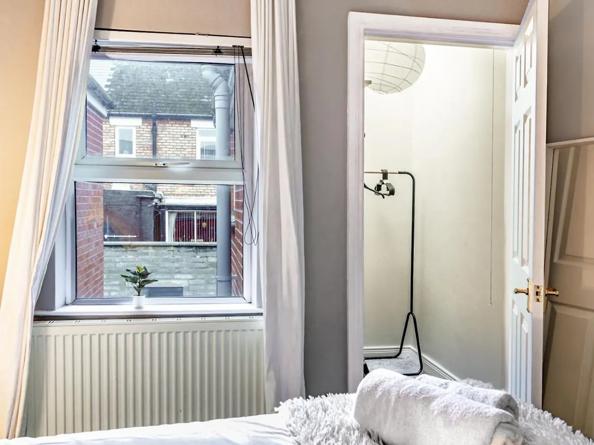 Pass The Keys Cosy 2Br Home Ormeau Road Lots Of Amenities Belfast