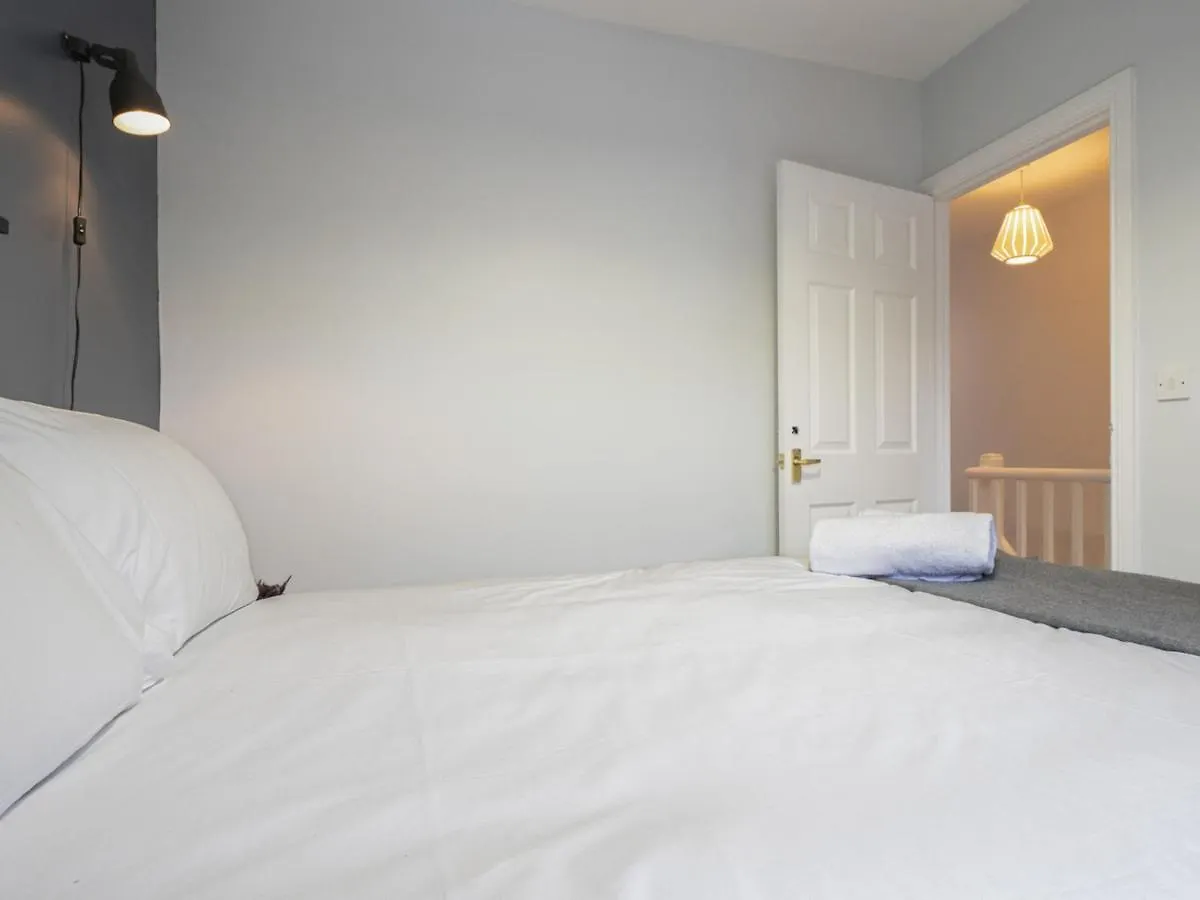 Сasa de vacaciones Pass The Keys Cosy 2Br Home Ormeau Road Lots Of Amenities Belfast